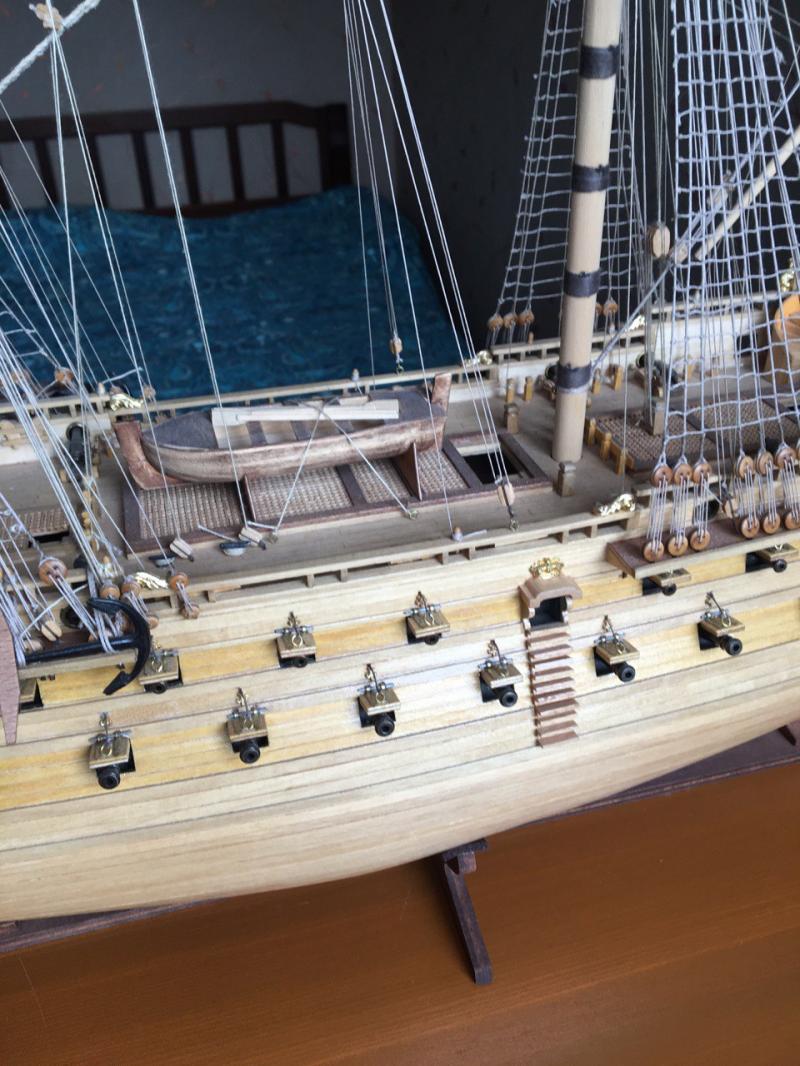 Продам собранную вручную деревянную модель корабля