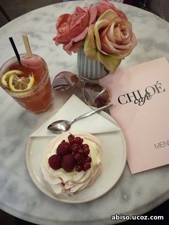 Кафе Chloe в центре Санкт-Петербурга